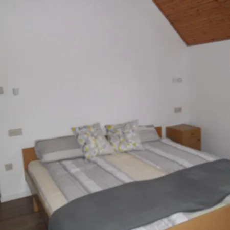 Valeria Apartman * Balatonszarszo
